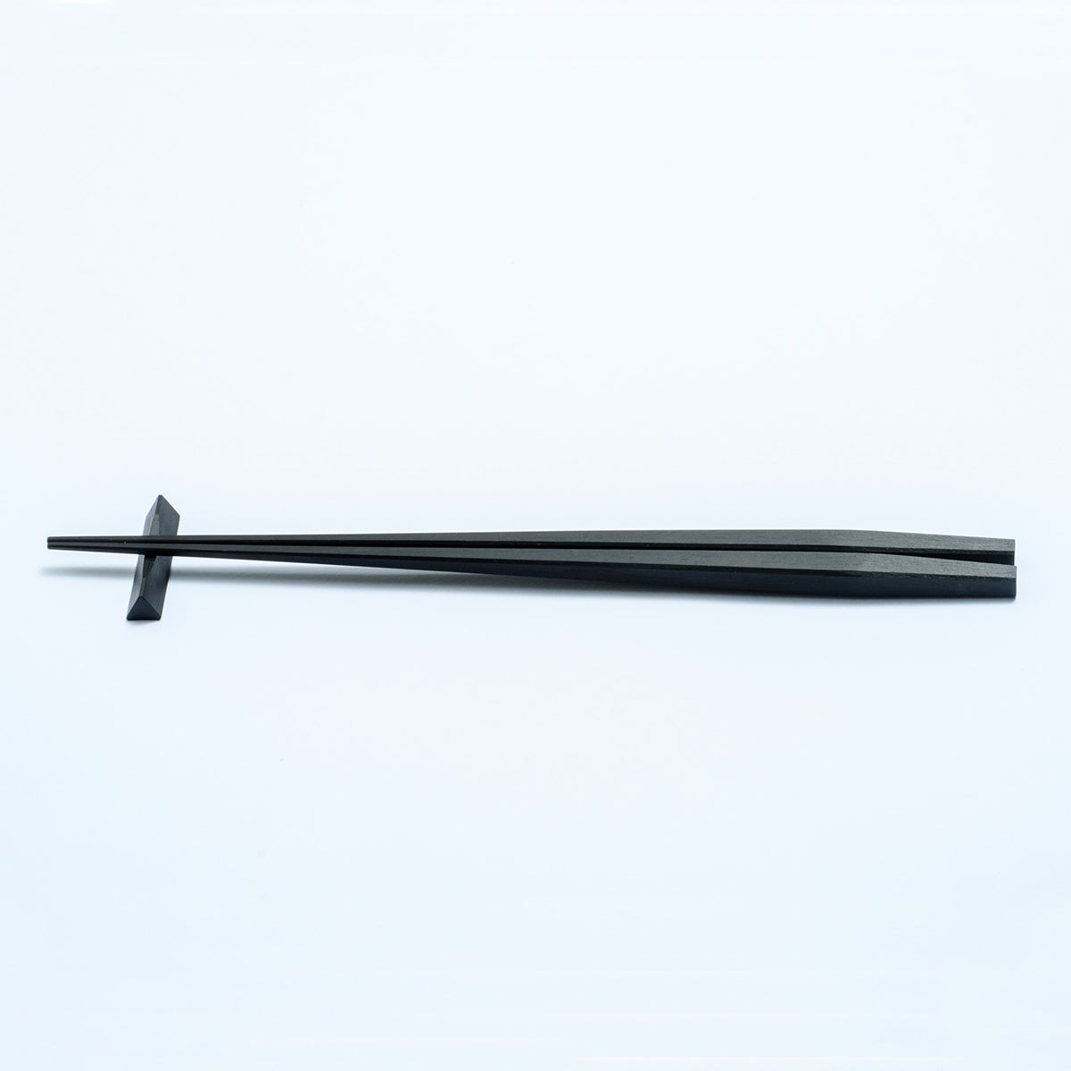 黒燿四角（こくようしかく） 20～24.5cm 専用箸置き・専用ボックス付き 【若狭塗箸】